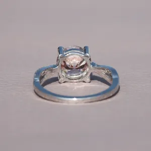 Bague ronde en argent sterling 925 et diamant Moissanite taille ronde avec design personnalisé avec doigt couleur orange ronde pour les femmes - Product Image 3