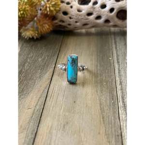 Navajo Handmade Kingman <b>Turquoise</b> Sterling Silver Statement <b>Ring</b> Size 7.75 - Product Image 1