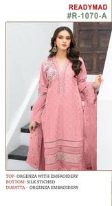 Nouveau Kurtis en organza brodé de créateur pakistanais avec des vêtements indiens et pakistanais en soie cousus Pent et Duppata - Product Image 2