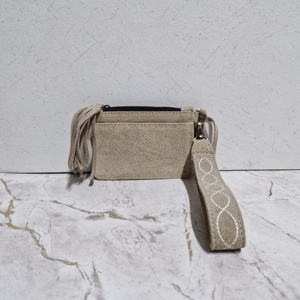 Bolso de mano informal de piel auténtica de talla grande para mujer, bolso de mano con flecos y borlas, correa de muñeca larga, cremallera antirrobo, venta al por mayor - Product Image 1
