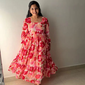 Meilleure vente Boutique indienne Trend Setter Dernière exclusivité Showstopper Frock Superbe magnifique tenue à la mode Party Wear Look riche - Product Image 1