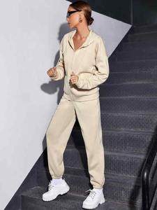 Collection Hiver Femme Sweatshirt à épaules tombantes avec strass Ensemble de 2 pièces comprenant un pantalon de jogging Sweatpants à capuche vierges - Product Image 5