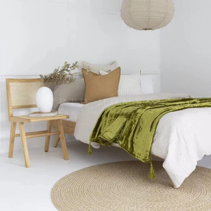 Plaid de luxe en velours jacquard imprimé avec pompons |   Literie douce et agréable pour la peau, adaptée à toutes les saisons - Product Image 2