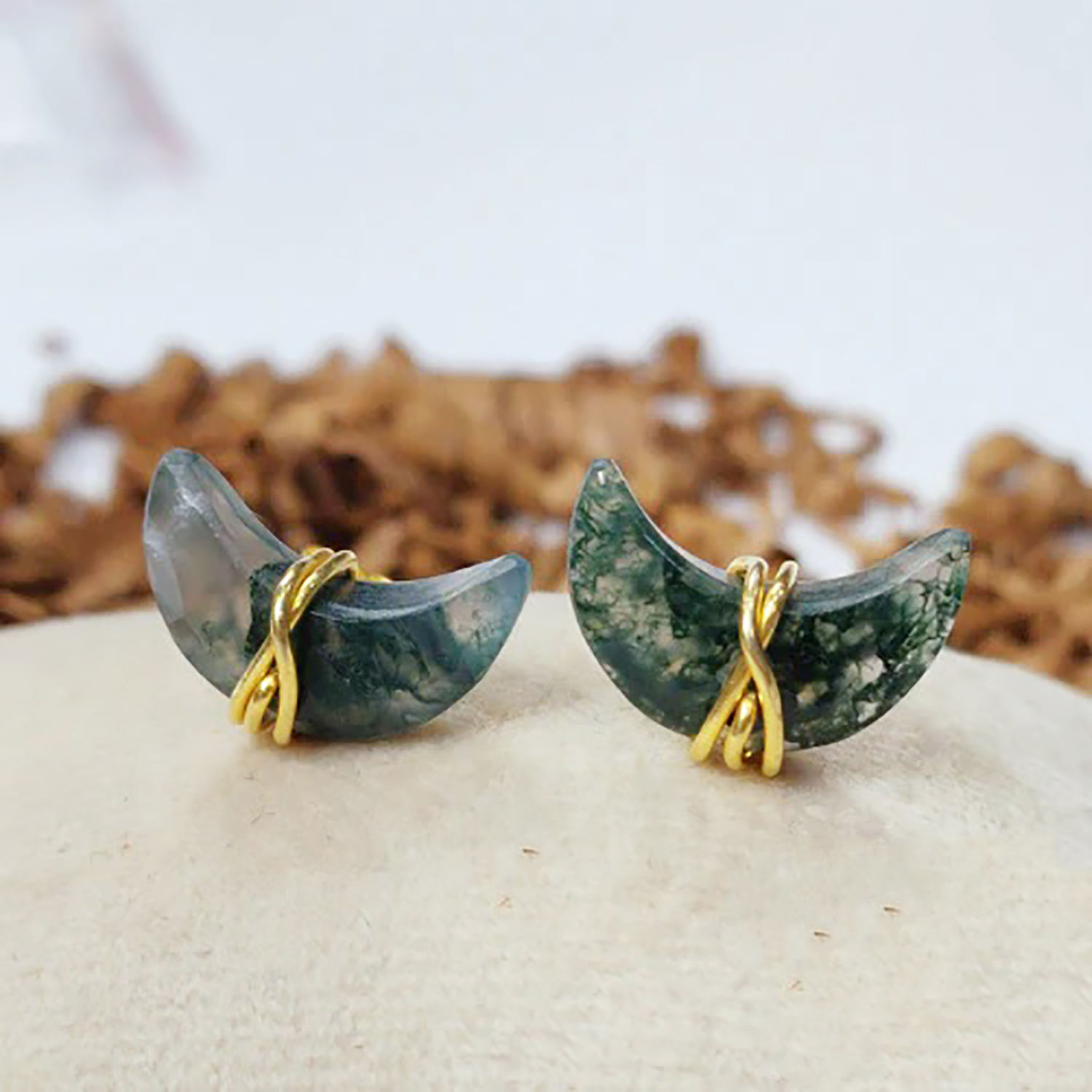 โมรามอส