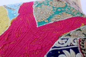 Boho Throw Pillow Kutch Patchwork Funda de cojín | Hecho de textiles indios vintage del desierto - Product Image 4