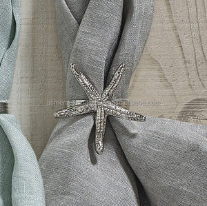 Rond de serviette design feuille de laiton fini antique avec des détails élégants parfait pour la décoration de la table à manger et les occasions spéciales - Product Image 6