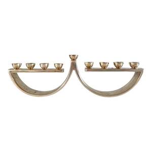 Menorá de Metal Moteado en Oferta para Hanukkah, Acento Azul, Portavelas Moderno Único para Decoración Navideña - Product Image 1