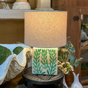 โคมไฟตั้งโต๊ะดีไซน์ทันสมัยพร้อมฝังมุกและเฉดสีสำหรับตกแต่งบ้านผู้ค้าส่งจากโรงงานเวียดนาม - Product Image 4