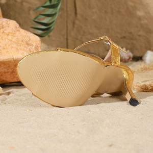 Sandales tendance 2026 dorées métallisées à bride cheville pour femme, à bout ouvert et talons aiguilles, idéales pour bal de promo et soirées cocktail - Product Image 4