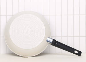 NEO heat sensor frypan 28cm with fast heat distribution and stability - Product Image 2