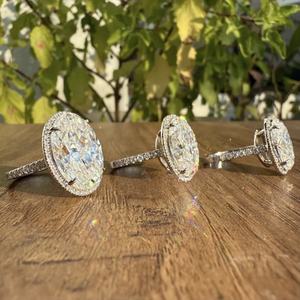 Anillo de Compromiso Solitario con Diamante Moissanita Ovalado Grande, Oro Sólido de 10K-14K, Certificado IGI, Elegante Regalo para Ella - Product Image 5