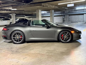 รถยนต์ Porsche <span class=keywords><strong>911</strong></span> <span class=keywords><strong>Carrera</strong></span> <span class=keywords><strong>GTS</strong></span> Cabriolet 2D ปี <span class=keywords><strong>2022</strong></span> สภาพดี ใช้งานน้อย พร้อมส่ง - Product Image 4