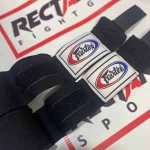 Vente flash Bandages de boxe personnalisés avec logo, bandages de musculation et d'entraînement en salle de sport, bandages de protection élastiques Fairtex - Product Image 3