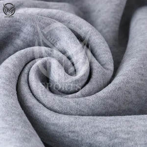 Conjunto Deportivo de Dos Piezas con Capucha y Pantalones de Chándal de Forro Polar de Poliéster de Alta Calidad con Logotipo Personalizado para Hombre - Product Image 6