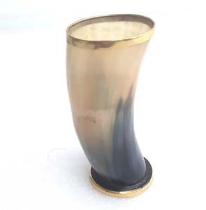Tasses à corne de buffle polies médiévales faites à la main inspirées Viking tasse à corne à boire pour la musique de vin usage religieux artisanat naturel - Product Image 3