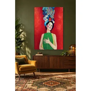 Fida, femme avec un coiffe de paon sur fond rouge, impression sur toile - Product Image 1
