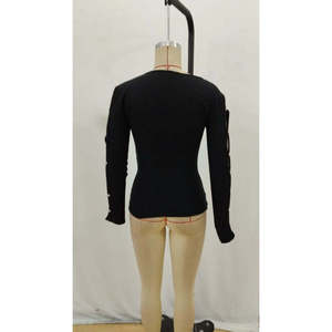 Blusa de punto cepillado con adornos de perlas y escote cruzado de manga larga para mujer, 28223 - Product Image 6