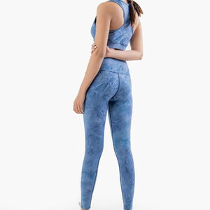 Mallas transpirables con tinte de corbata para mujer, estilo personalizado, llegada suave, sublimación, calidad de excelencia, cintura elástica, mallas de Yoga para mujer - Product Image 6