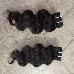 Bundles de cheveux Remy indiens de qualité supérieure Extension de cheveux humains ondulés naturels épais de haute qualité pour femmes - Product Image 2