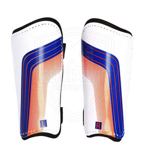 Espinilleras de Fútbol de Alta Calidad, Protectoras para Piernas, Transpirables, en Venta - Product Image 1