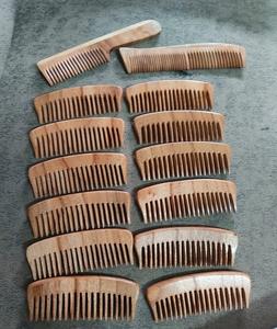 Peine de Madera Natural con Logotipo Personalizado, Peine de Madera de Neem de Dientes Anchos, Hecho a Mano en India, Envío Internacional - Product Image 3