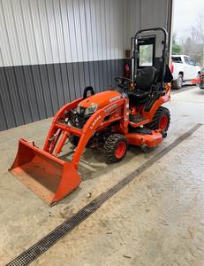 Livraison gratuite Kubota BX2380 tracteur agricole avec chargeur à fixation rapide et godet <500h 4WD 23HP moteur diesel 540 PTO 3 points d'attelage - Product Image 1