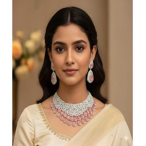 Belle finition argent pierre tour de cou ensemble bijoux de créateur avec boucles d'oreilles pour les femmes pour la Collection de vêtements traditionnels et de fête - Product Image 1