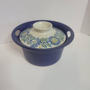 Couverts Turi Gramstad Oliver Fggio pour casserole en céramique Viking Vulcanus avec couvercle beaux accessoires de cuisine - Product Image 1