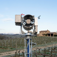 Máquina de Protección Contra Heladas para Huertos de Cítricos y Manzanas, Tipo Torre Diésel, Cobertura de 10 Metros, Alcance de Aire de 60 Metros, Certificación CE