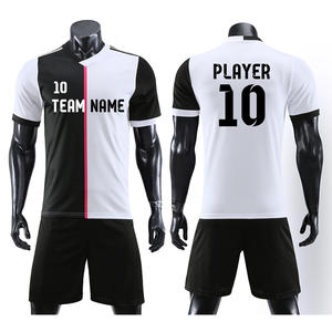 Venta al por mayor Kits de fútbol Uniformes de fútbol hechos a medida Sublimación Impreso Ropa deportiva transpirable para equipos de clubes y Deportes - Product Image 5