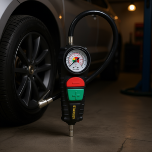 Compresor Neumático 3 en 1 Stanley 150703XSTN con Manómetro y Accesorios para Mantenimiento de Vehículos - Product Image 3