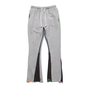Pantalon de survêtement pour homme à effet peinture graffiti, patchwork, cordon de serrage, coupe évasée, style décontracté - Product Image 2
