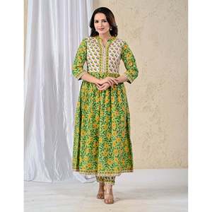 Ensemble Kurta et pantalon en coton imprimé vert Jaal, style de vêtements américain - Product Image 3