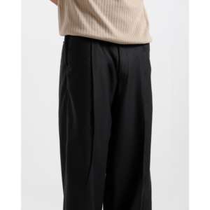 Pantalones de mujer de corte ancho plisados de cintura alta en crepé, antiarrugas, transpirables, con apliques y detalles elásticos tipo cargo. - Product Image 1