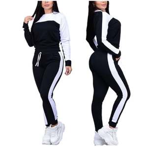 Ensemble de survêtement pour femmes, haut et pantalon assortis, idéal pour l'entraînement en salle de sport ou la mode de rue confortable - Product Image 1
