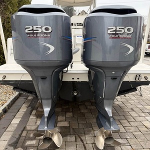 Livraison rapide Achetez le moteur hors-bord Yamaha 150 CV 4 temps, une puissance marine conçue pour la stabilité et l'efficacité - Product Image 3