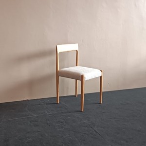 Sillas de comedor de madera ADELIA de estilo moderno con cojín suave para muebles de comedor en el hogar y exteriores por Rachel Natalie - Product Image 4