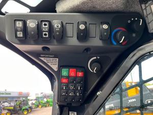 Chargeurs compacts John Deere 325G 2024 - Product Image 5