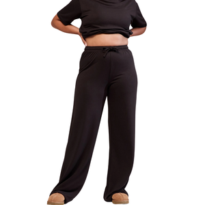 Ensemble de yoga confortable pour femmes en grande taille avec tissu extensible doux, coupe décontractée, vêtements de sport confortables pour la maison - Product Image 5