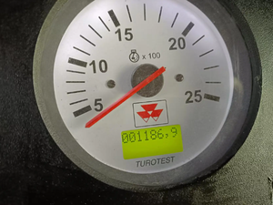 Tractor de rueda Massey Ferguson 290 4WD usado bastante usado con componentes de núcleo bomba motor caja de cambios - Product Image 5