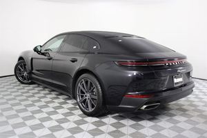 2024 P O R S C H E Panamera 4 AWD ใช้ทำความสะอาดพวงมาลัยซ้ายเครื่องยนต์เทอร์โบเบาะหนังสีดำภายในยาง R19