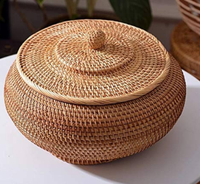 Panier en osier naturel beige et bleu en herbe de Sabai tressé à la main, écologique, pour la maison, les restaurants et les cafés - Vente en gros Ecowoodies