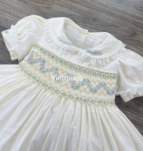 2024 conception fait à la main smocké enfants robe Boutique jaune smocks vêtements 100% coton bébé fille robes ODM OEM vêtements - Product Image 5