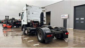 รถแทรกเตอร์พรีเมียม 420 ปี 2004 มือสอง เครื่องยนต์ดีเซล เกียร์ธรรมดา ขับเคลื่อน 6x4 มาตรฐานไอเสียยูโร 2 พวงมาลัยซ้าย 371 แรงม้า ยี่ห้อซิโนทรัค - Product Image 6