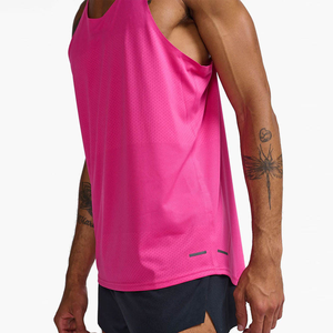 Débardeurs pour hommes avec tissu 100% de coton Débardeurs personnalisés Maillots de sport respirants Vêtements d'entraînement OEM de l'usine pakistanaise - Product Image 5