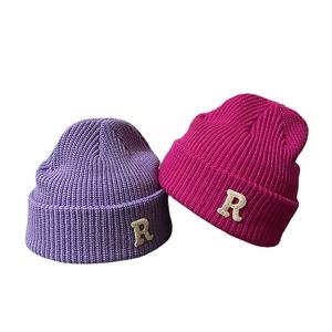 Bonnets en tricot classiques à revers personnalisés de haute qualité 100% acrylique, broderie tendance, bonnet en jacquard brodé - Product Image 4