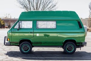 ใช้ปี 2024 สำหรับ Transporter Syncro All Terrain Adventure Drive พวงมาลัยซ้าย รุ่น Coupe Turbo R15 เบาะหนังสีเข้ม เกียร์อัตโนมัติ - Product Image 3