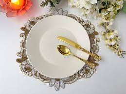 Assiette de Restaurant en laiton pur au Design moderne, assiette ronde blanche en porcelaine, assiettes de chargeur en gros pour - Product Image 3