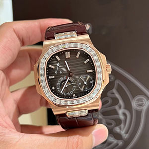 Reloj de Hombre con Diamantes Moissanite Baguette, Correa de Cuero de Alta Calidad, Diseño Clásico Personalizado, Multifunción, Reloj de Primera Calidad - Product Image 4