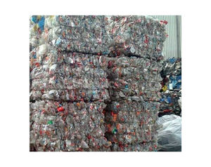 BOTELLA DE PET LIMPIA EMBALAJE DE CHATARRAS DE PLÁSTICO EN PAGOS DISPONIBLES STOCK/SUMINISTRO A GRANEL 100% BOTELLAS DE PET TRANSPARENTES CHATARRAS DE PLÁSTICO, COPOS DE PET - Product Image 1